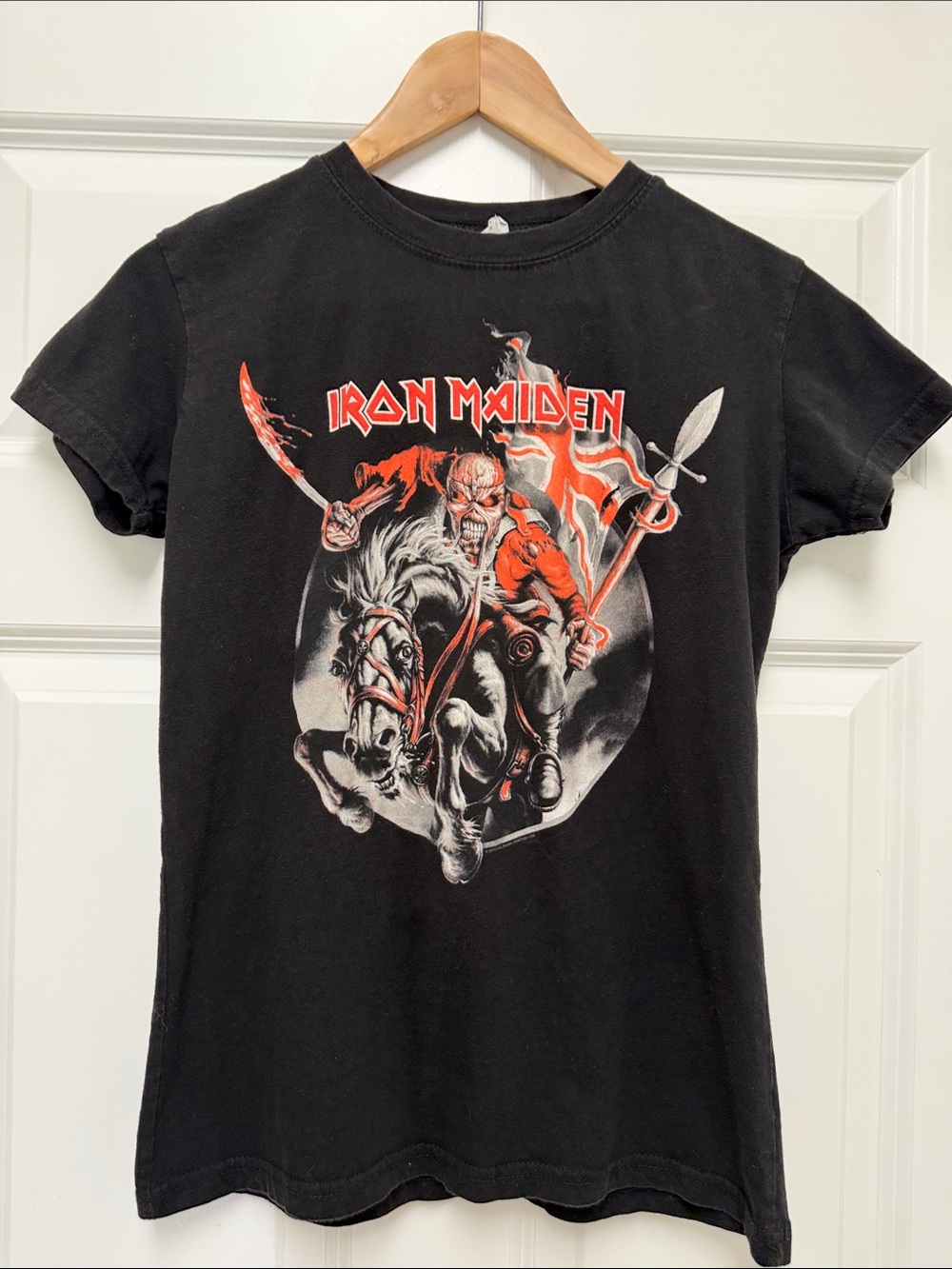 Iron Maiden Maiden England 2012 Tour Shirt Women Size Medium